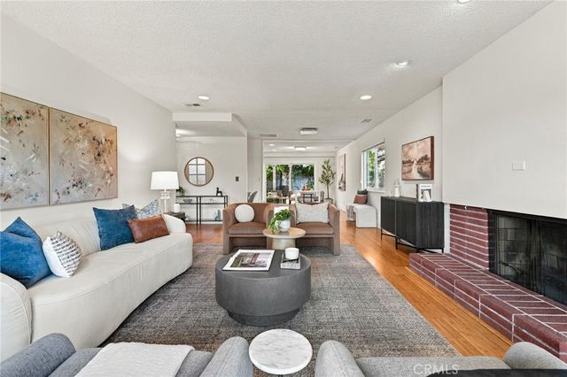 970 Cheyenne, Costa Mesa, CA 92626