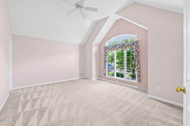 6545 Carrietowne Lane, Toledo, OH 43615