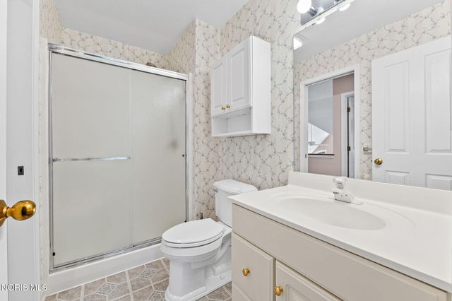6545 Carrietowne Lane, Toledo, OH 43615