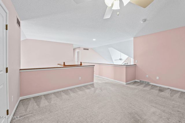 6545 Carrietowne Lane, Toledo, OH 43615