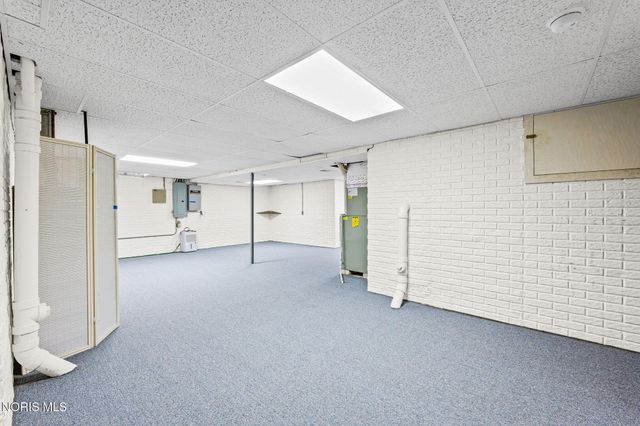 6545 Carrietowne Lane, Toledo, OH 43615