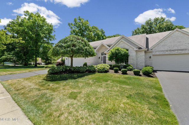 6545 Carrietowne Lane, Toledo, OH 43615