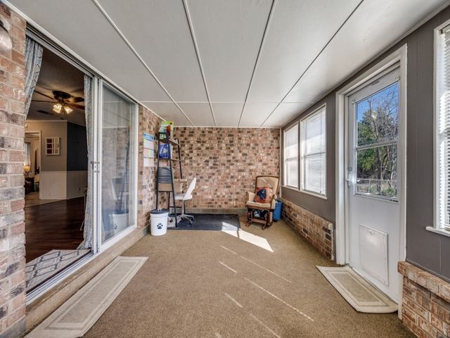 1019 S Valentine Drive, Sherman, TX 75090