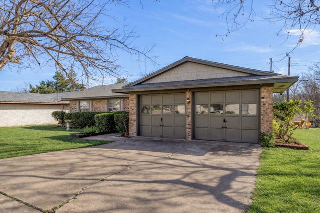 1019 S Valentine Drive, Sherman, TX 75090