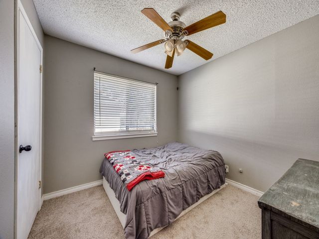 1019 S Valentine Drive, Sherman, TX 75090