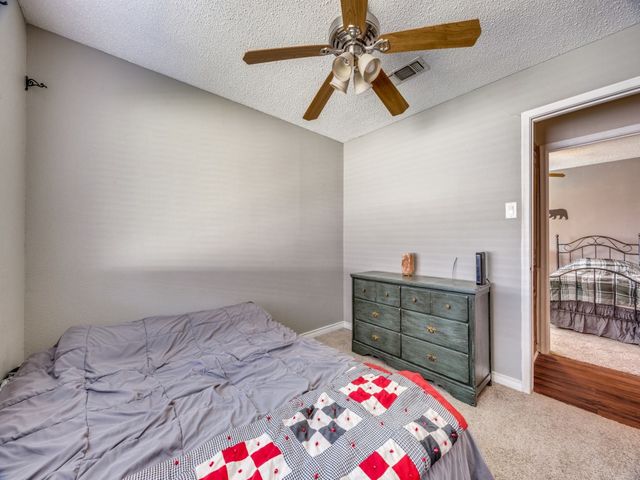 1019 S Valentine Drive, Sherman, TX 75090