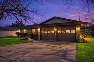 1019 S Valentine Drive, Sherman, TX 75090