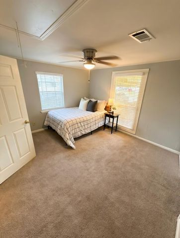 911 Kemp Street, Boling, TX 77420