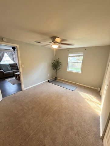 911 Kemp Street, Boling, TX 77420