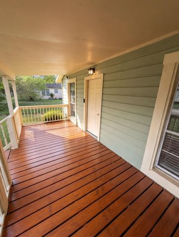 911 Kemp Street, Boling, TX 77420