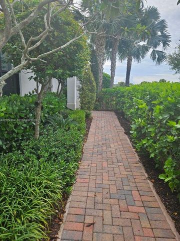 10226 Akenside Drive, Boca Raton, FL 33428