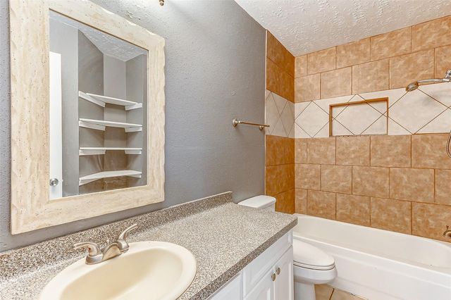 8410 Fawn Wind Court, Houston, TX 77040