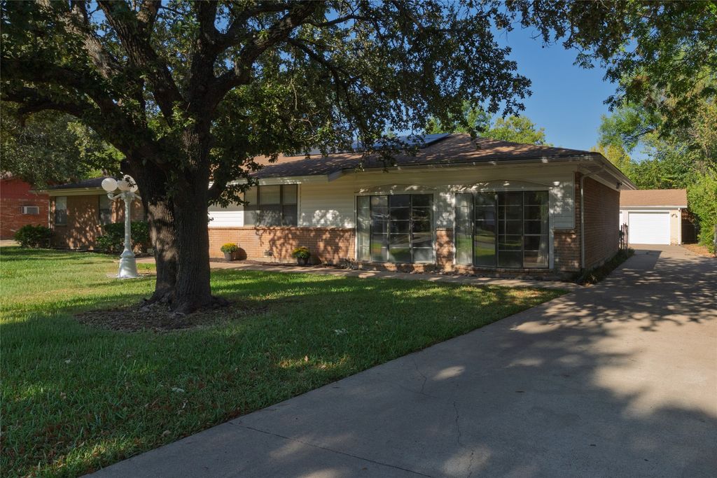 3613 Jonette Drive, Richland Hills, TX 76118 — photo 2