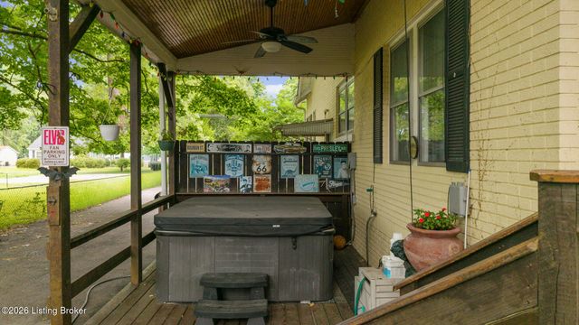 4808 Greenwood Rd, Louisville, KY 40258