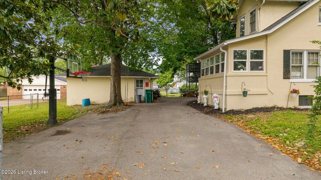 4808 Greenwood Rd, Louisville, KY 40258