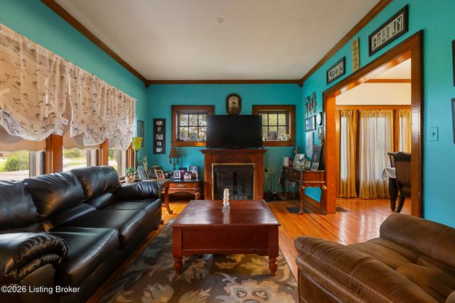 4808 Greenwood Rd, Louisville, KY 40258