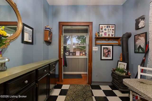 4808 Greenwood Rd, Louisville, KY 40258