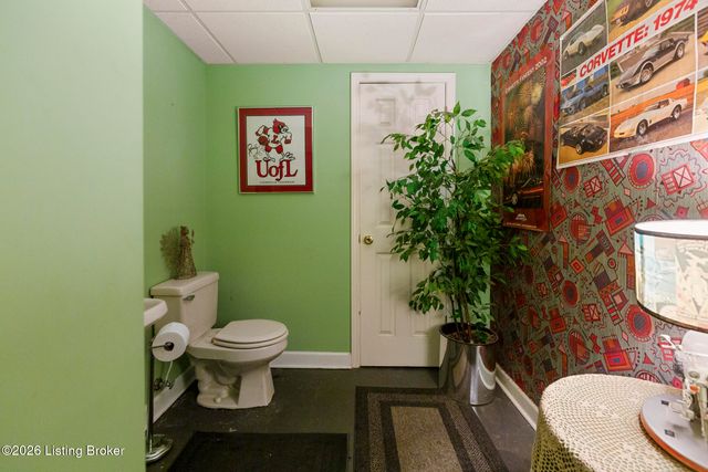 4808 Greenwood Rd, Louisville, KY 40258