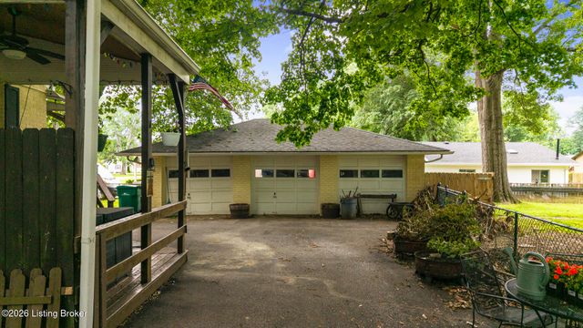 4808 Greenwood Rd, Louisville, KY 40258