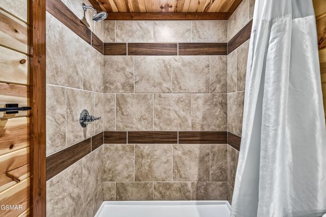 2765 Green Mountain Way, Sevierville, TN 37876