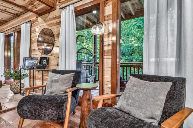 2765 Green Mountain Way, Sevierville, TN 37876