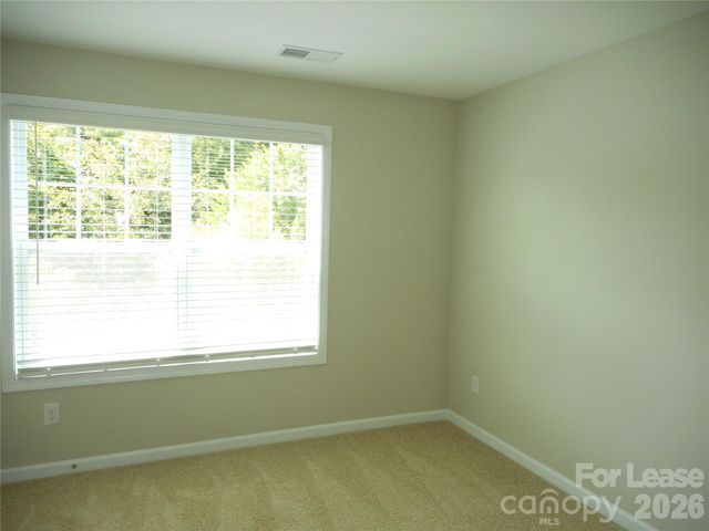 8731 Harris Lake Lane, Charlotte, NC 28269