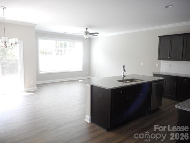 8731 Harris Lake Lane, Charlotte, NC 28269