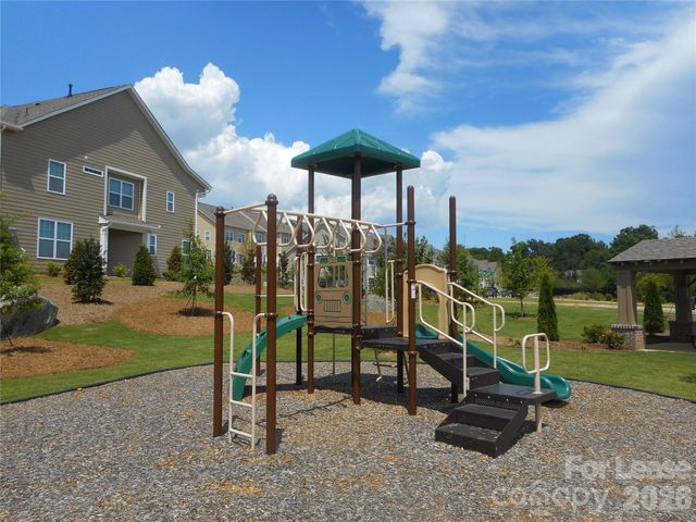 8731 Harris Lake Lane, Charlotte, NC 28269