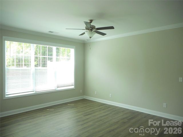 8731 Harris Lake Lane, Charlotte, NC 28269