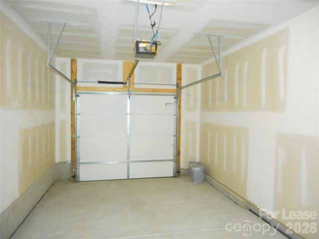 8731 Harris Lake Lane, Charlotte, NC 28269