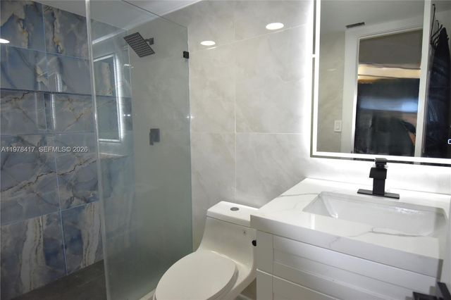 7500 NW 17th St 102, Plantation, FL 33313