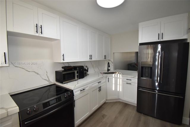 7500 NW 17th St 102, Plantation, FL 33313