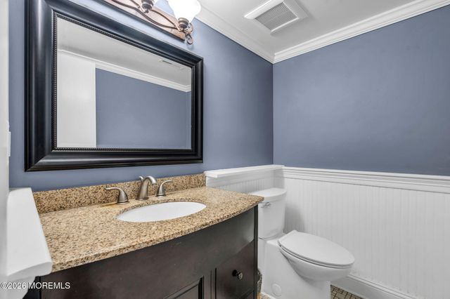 95 Cotswold Circle 3, Ocean Twp, NJ 07712