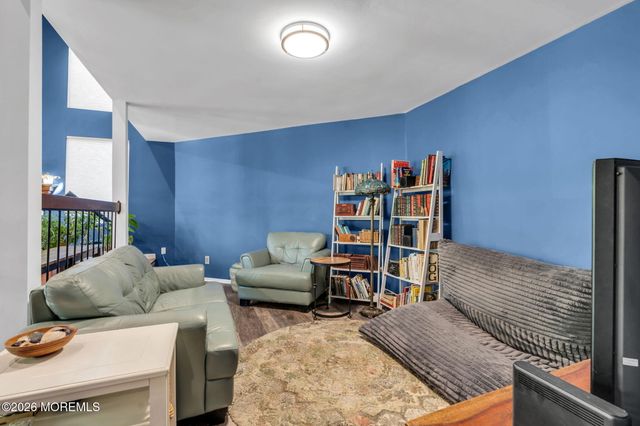 95 Cotswold Circle 3, Ocean Twp, NJ 07712