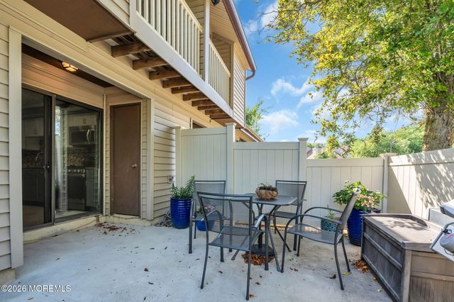 95 Cotswold Circle 3, Ocean Twp, NJ 07712