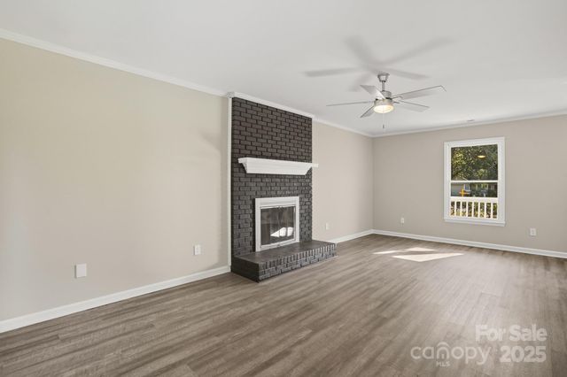 11006 Meadow Bank Lane, Charlotte, NC 28262