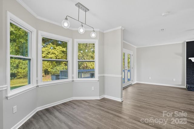 11006 Meadow Bank Lane, Charlotte, NC 28262