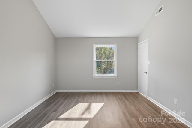 11006 Meadow Bank Lane, Charlotte, NC 28262