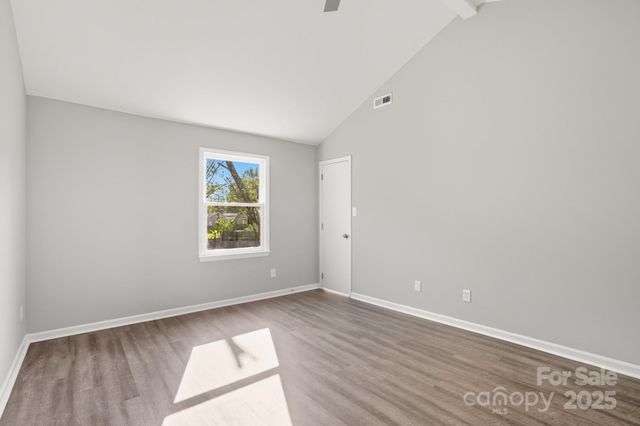 11006 Meadow Bank Lane, Charlotte, NC 28262