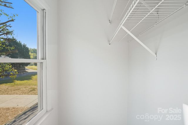 11006 Meadow Bank Lane, Charlotte, NC 28262