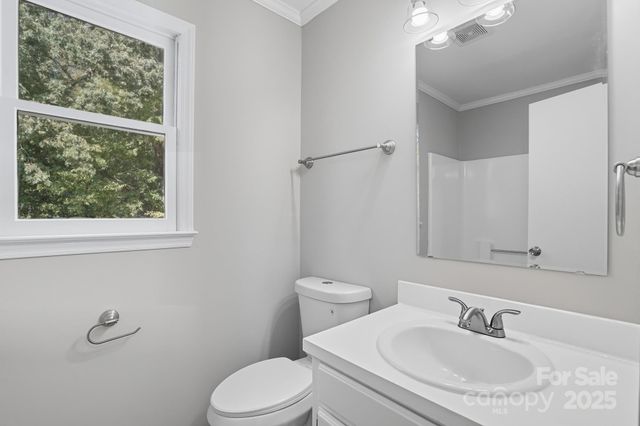11006 Meadow Bank Lane, Charlotte, NC 28262