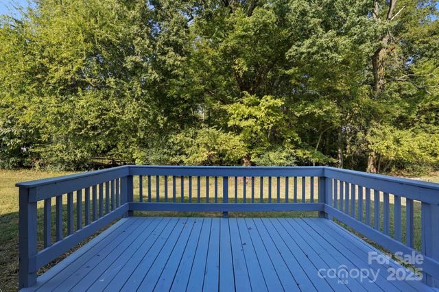11006 Meadow Bank Lane, Charlotte, NC 28262