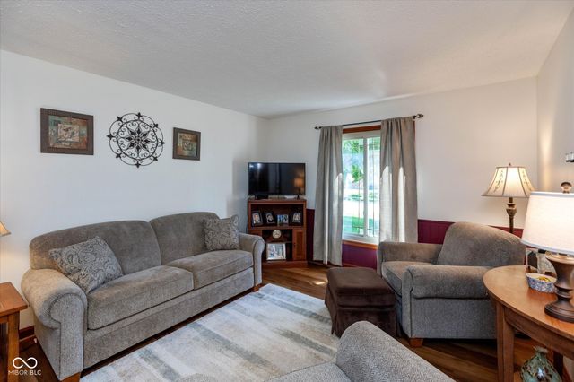 603 Oakland Way, Whiteland, IN 46184