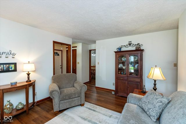603 Oakland Way, Whiteland, IN 46184