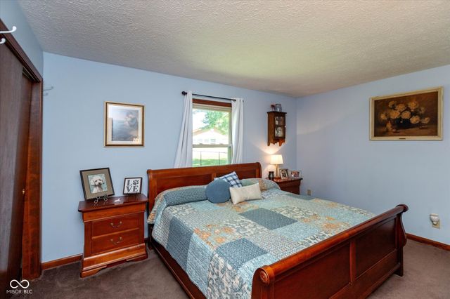 603 Oakland Way, Whiteland, IN 46184