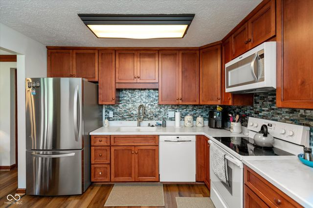603 Oakland Way, Whiteland, IN 46184