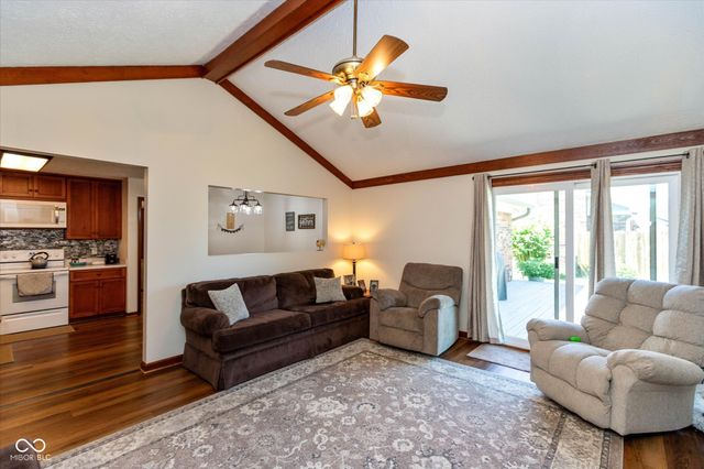 603 Oakland Way, Whiteland, IN 46184