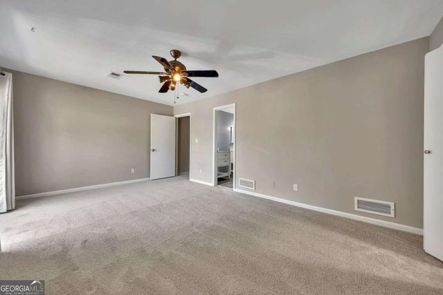 9 Fairway Drive NW, Kennesaw, GA 30144