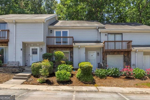 9 Fairway Drive NW, Kennesaw, GA 30144