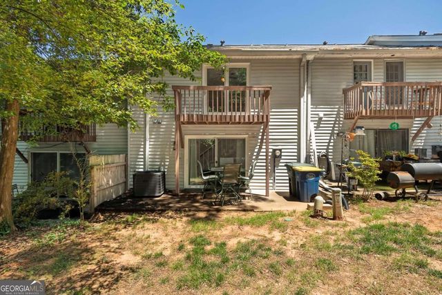 9 Fairway Drive NW, Kennesaw, GA 30144